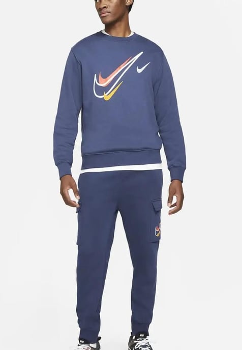 Nike Herren Multi Swoosh Crew Neck Trainingsanzug in Navy - Image 1
