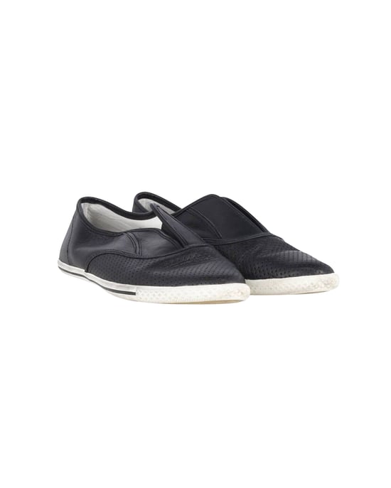 Marc by Marc Jacobs Slip-On Sneakers aus schwarzem Leder - Image 2