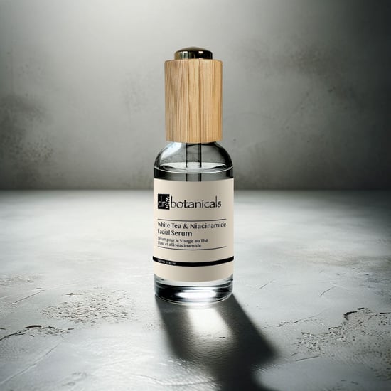 Dr Botanicals Weißer Tee & Niacinamid Gesichtsserum 30ml - Image 3