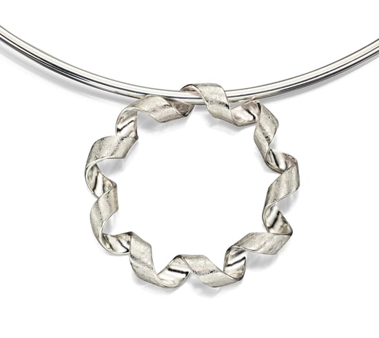 Elements Silver Womens 925 Sterling Silver Scratch Finish Round Twist Ribbon Pendant Necklace of Length 46cm