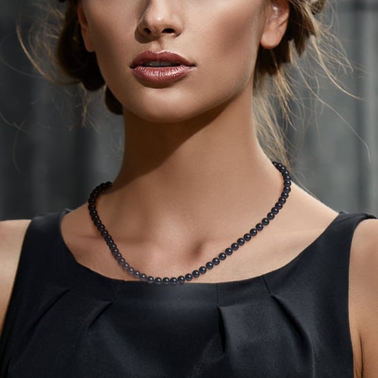 AA Black Freshwater Pearl Women Necklace and 750/1000 Yellow Gold Clasp