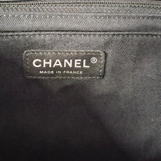 Chanel Maxi Quilted In The Business Umhängetasche aus schwarzem Kalbsleder - Image 5