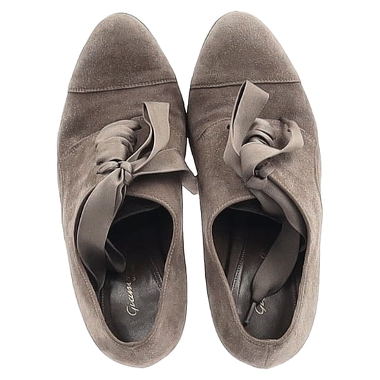 Gianvito Rossi Schnürstiefeletten mit Plateau aus beigem Wildleder - Image 3