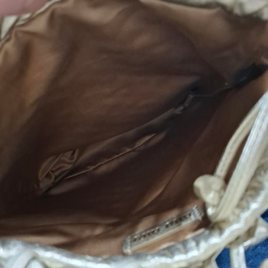 Miu Miu Webstruktur Tote Bag aus silbernem Leder - Image 6