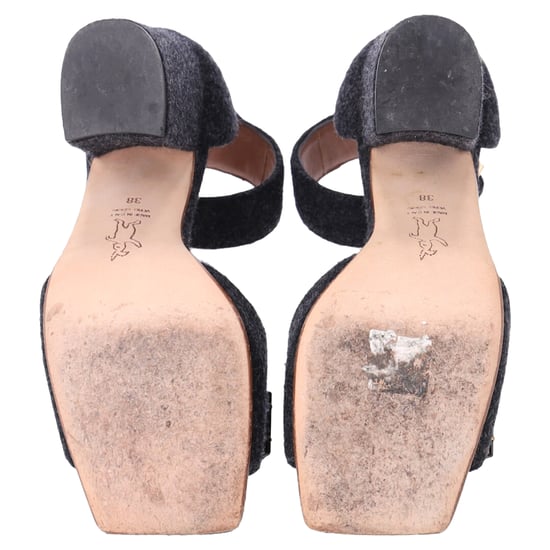 Marni Filz Sandalen mit Kristallbesatz und Fesselriemen aus grauem Wolle - Image 6