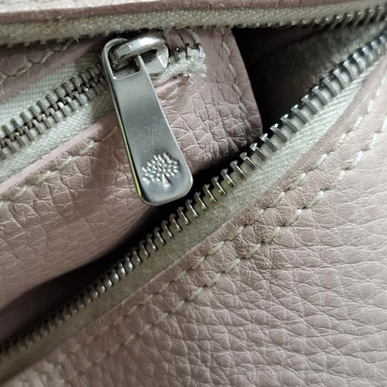 Maulbeer-Hobo-Schultertasche aus zartrosa Leder - Image 6