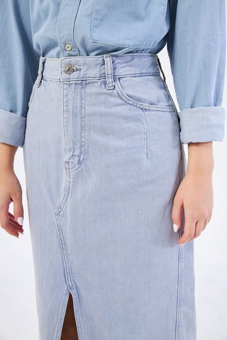 Langer Jeansrock mit Schlitz - Image 5