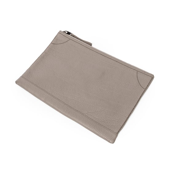 Blackout Zip Clutch Handtasche - Image 2