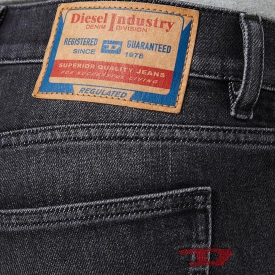 Diesel 2019 D-Strukt Jeans in schwarzer Waschung - Image 3