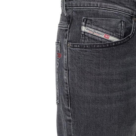 Diesel D-Fining Tapered Fit Denim-Jeans in grauer Waschung - Image 3