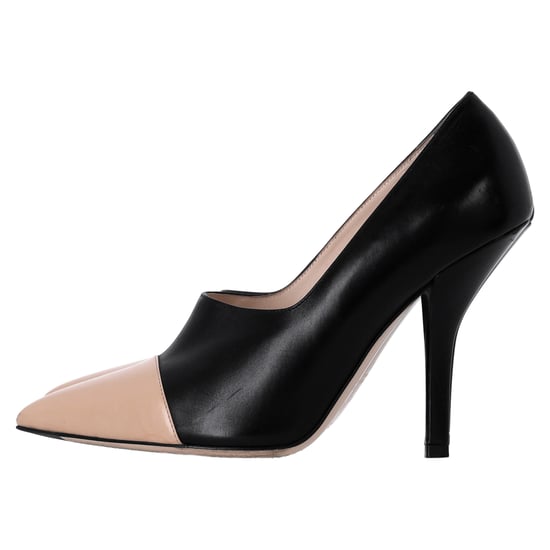 Fendi Spitzpumps aus schwarzem und nude Leder - Image 2