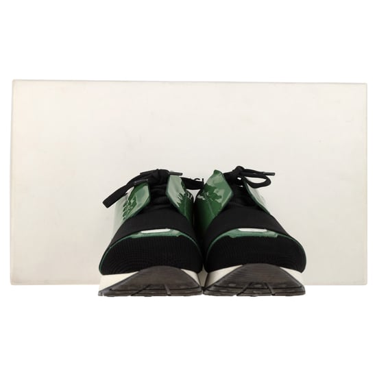 Balenciaga Race Runner Sneakers aus grünem Lackleder - Image 2