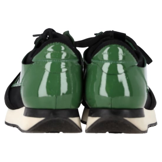Balenciaga Race Runner Sneakers aus grünem Lackleder - Image 6