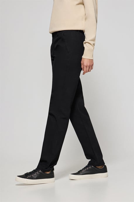 Chinohose May schwarz mit minimalistischer Polo Club Stickerei auf der Tasche - Image 2