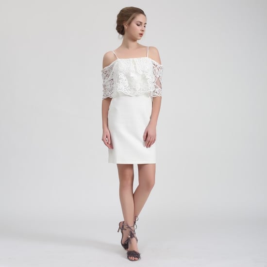 Schulterfreies Bardot-Minikleid mit Spitzenbesatz - Image 3