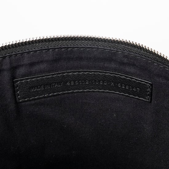 Logo Zip Clutch Handtasche - Image 5