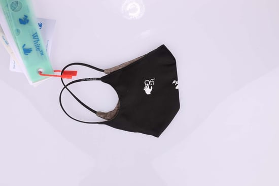 Zubehör Off White Schwimmende einfache Maske in Schwarz-Weiß - Image 3