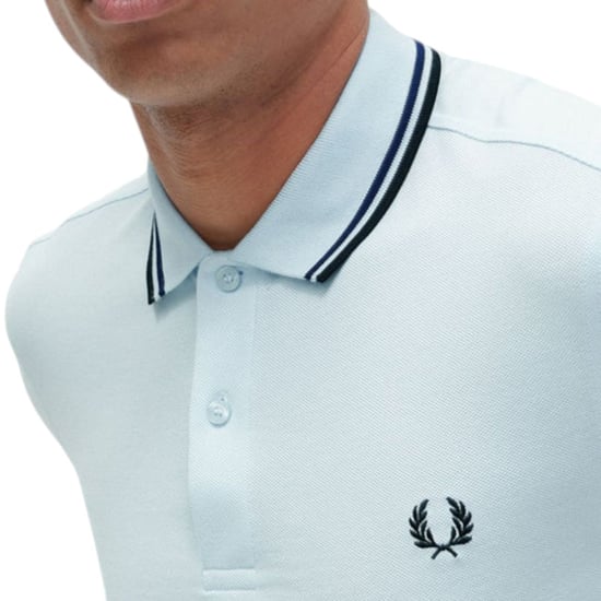 Fred Perry M3600 Twin Tipped Poloshirt in Hell-Eisblau - Image 2