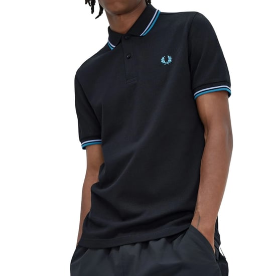 Fred Perry M3600 Twin Tipped Poloshirt in Schwarz - Image 3