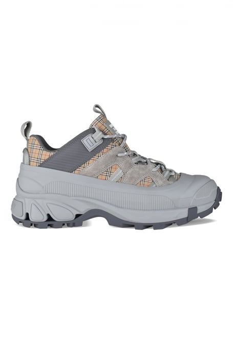 Burberry Sneakers Arthur Grau - Image 1