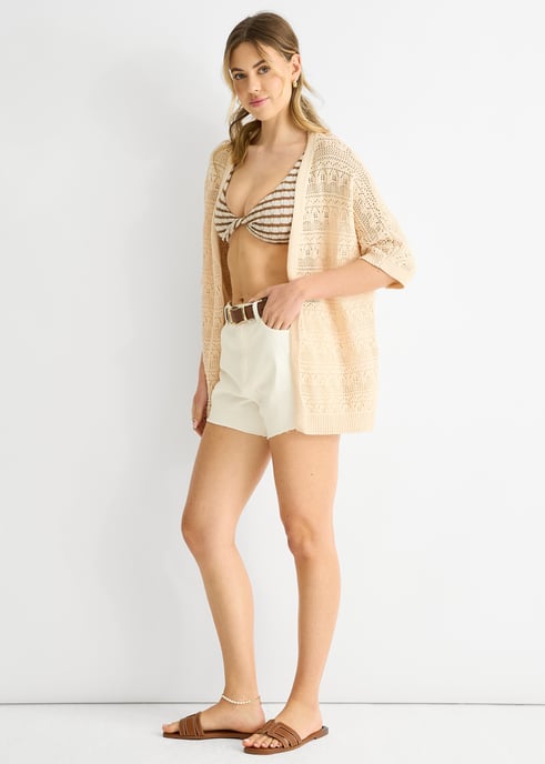 Beige gehäkelte Strickjacke von Kante zu Kante - Image 1