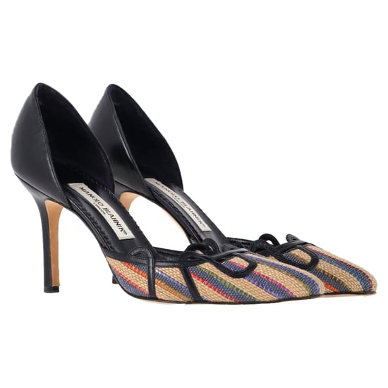 Manolo Blahnik Spitzer Pumps aus mehrfarbiger Raffia - Image 4