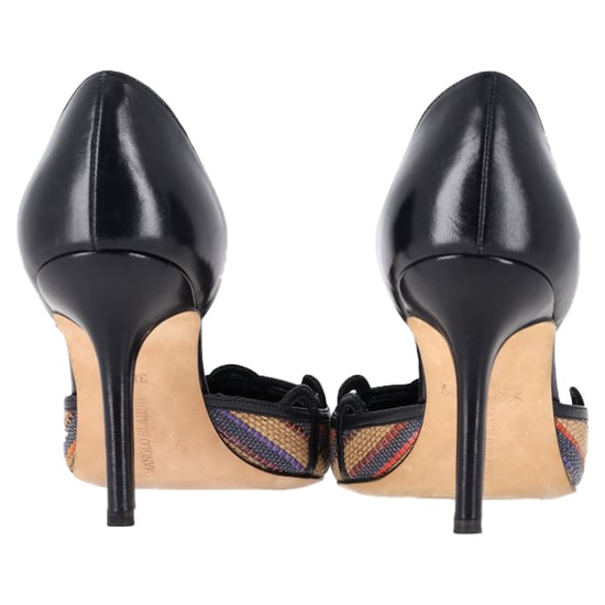 Manolo Blahnik Spitzer Pumps aus mehrfarbiger Raffia - Image 5