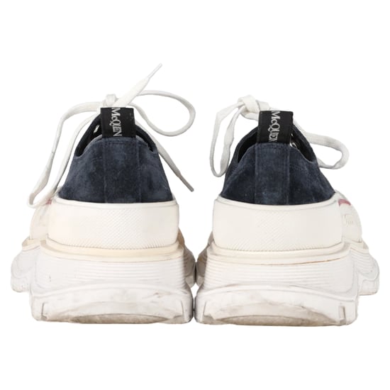 Alexander McQueen Tread Slick Sneakers aus schwarzem Wildleder - Image 5