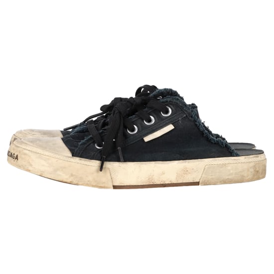 Balenciaga Paris Distressed Open-Back Sneakers aus schwarzer Baumwolle - Image 5