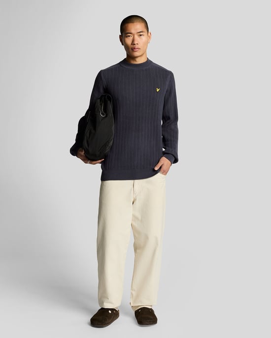 Lyle & Scott Gerippter Pullover mit Stehkragen - Marineblau - Image 2
