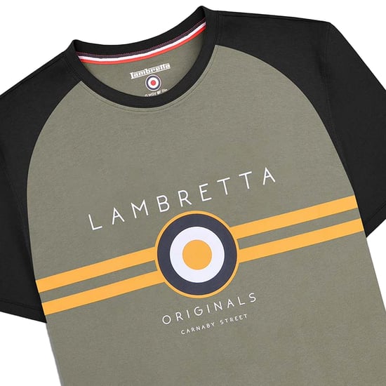 Lambretta - "SS24" T-Shirt für Herren Raglanärmel (Schwarz/Gold/Khakigrün) - Image 2