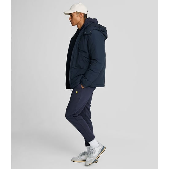Herren Lyle And Scott Slim Fit Jogginghose in Marineblau - Image 2