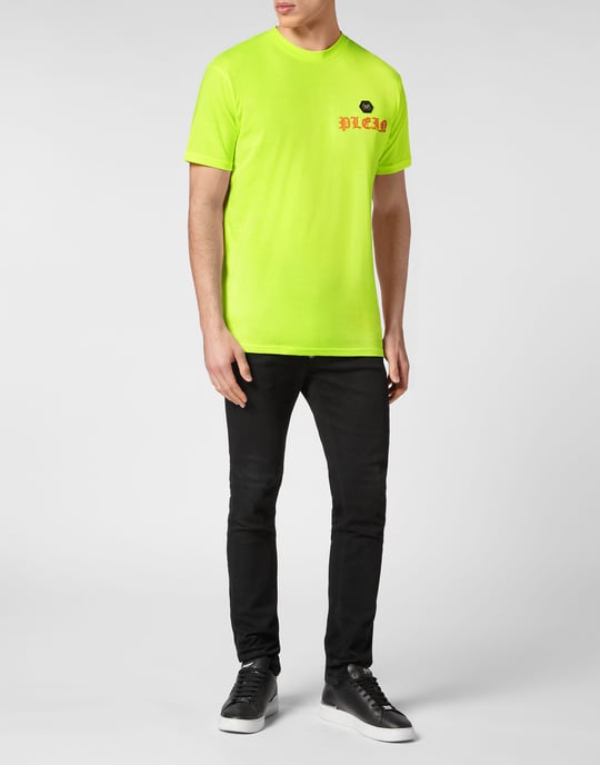 T-Shirt - Image 4