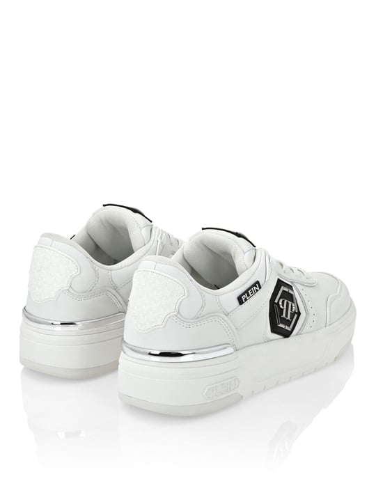 Sneaker Predator - Image 2