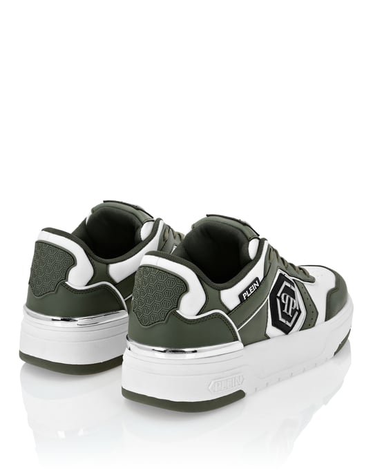 Sneaker Predator - Image 2