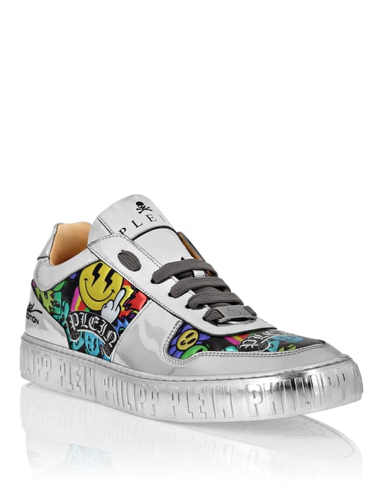 Sneaker Smile - Image 1