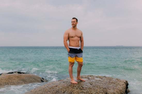 Herren Badehose mit Muster Streifen Gelb - Image 4