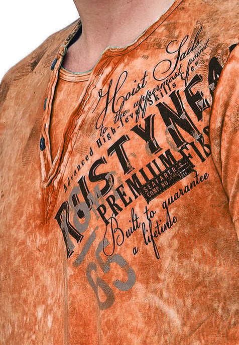 V-Neck T-Shirt Verwaschen mit Seitlichem Logo Print - Image 5