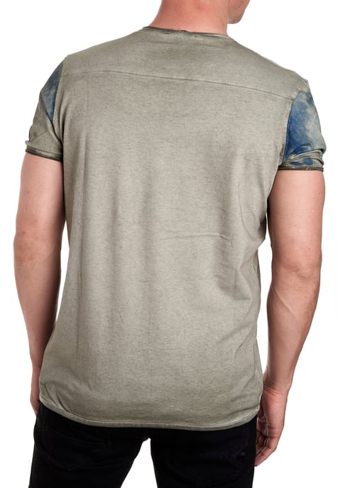 Rundhals T-Shirt mit All Over Front Print - Image 3