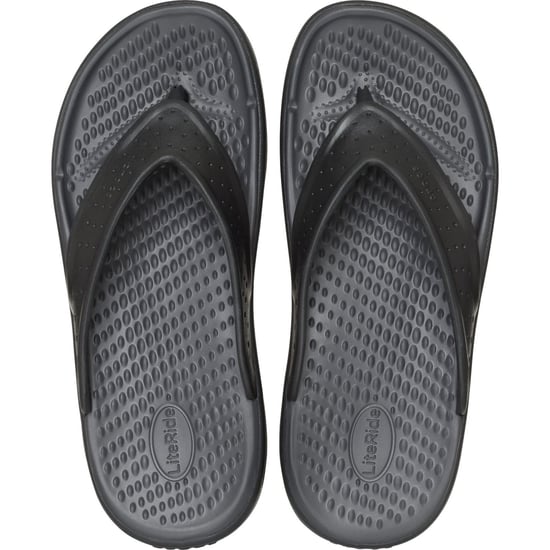 Crocs InMotion Flip Herrensandalen In Schwarz - Image 5