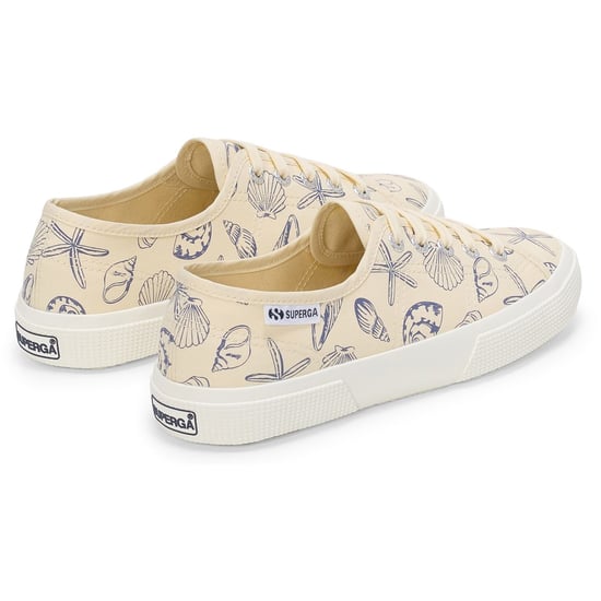 Superga 3750 Seashells Print Baumwoll-Damensneaker In Beige - Image 2