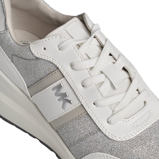 Mabel Damen-Sneakers aus Leder und Mesh mit glänzender Kette 43S4MBFSBD - Image 2