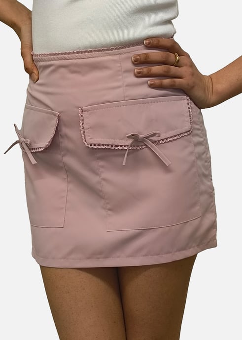 Rosafarbener Mikro-Minirock mit Taschendetail - Image 1