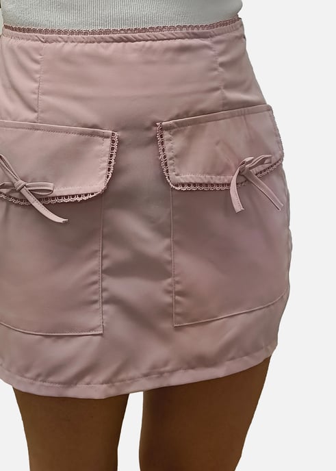Rosafarbener Mikro-Minirock mit Taschendetail - Image 2