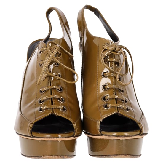 Burberry Slingback-Heels aus olivgrünem Lackleder - Image 2