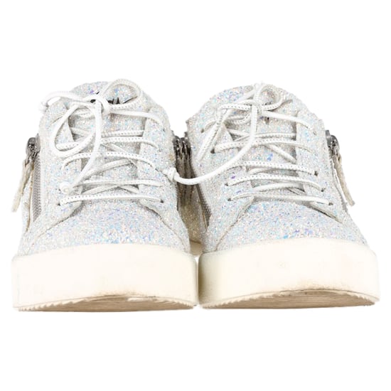 Giuseppe Zanotti – May London – Sneaker in weißem Glitzer - Image 2