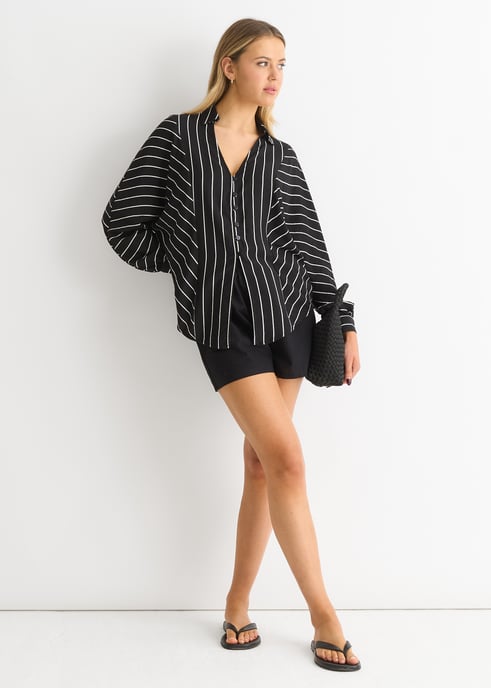 Schwarzes Langarmhemd mit Batwing-Streifen - Image 3