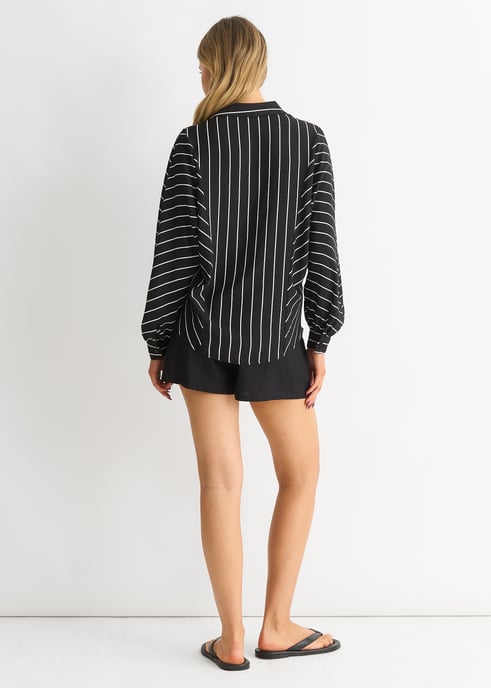 Schwarzes Langarmhemd mit Batwing-Streifen - Image 4