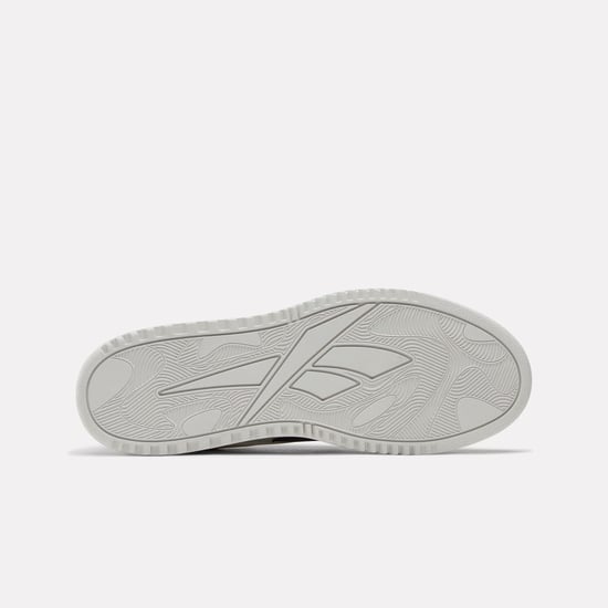 Reebok ATR Chill Basketballschuhe für Herren in Weiß-Marine - Image 4