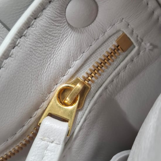 Bottega Veneta Gepolsterte Kassetten-Umhängetasche aus weißem Leder - Image 5